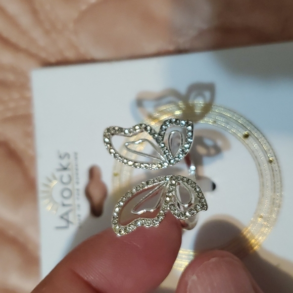 LA ROCKS BUTTERFLY 🦋 Ring - Picture 2 of 4